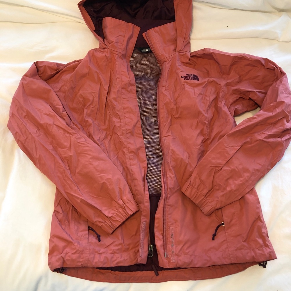 North face wind breaker